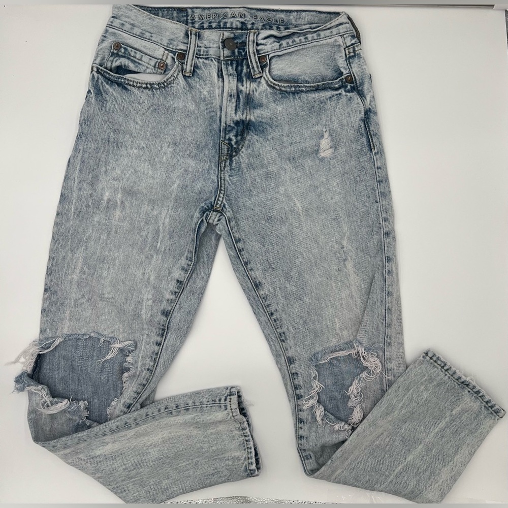 American Eagle Men’s Distressed Light Wash Dad Jeans Sz 28x30